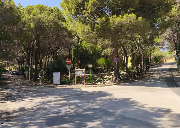 Nyaraló Roro's House - With Terrace 100m From The - Pinus Village Fort Village